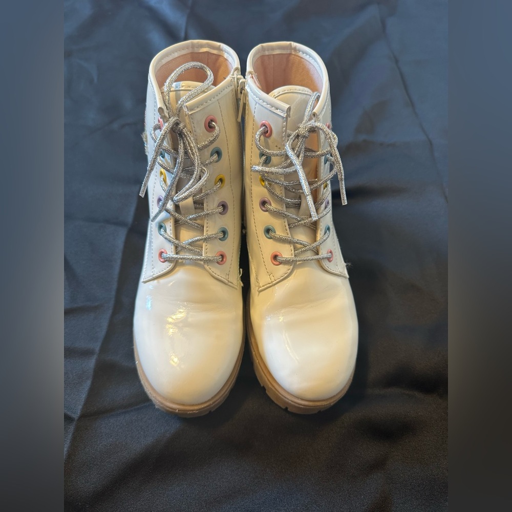 Jellypop White Lace-Up Combat Boots